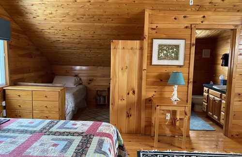 Green Mountains House | Lakefront Family Cottage on Lake Eden, Vermont
