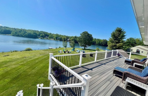 Barnstead House | Lakefront, game room, firepit, kayaks, pedal boat, frog mat, canoe