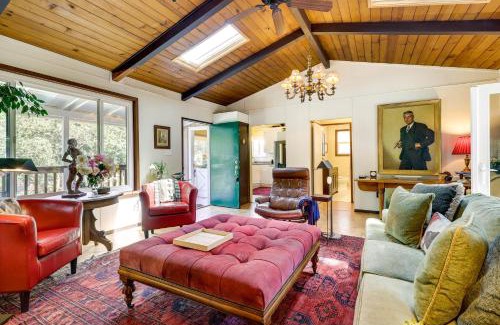 Glen Ellen House | Lakefront Glen Ellen Cabin with Views Near Wineries!