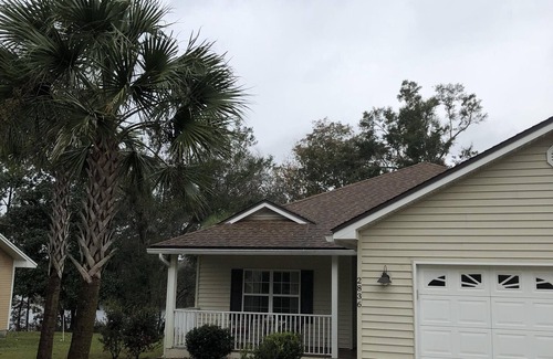 Chipley House | Lakefront Home, beautiful setting, only 30 minutes drive from the Beaches of 30A