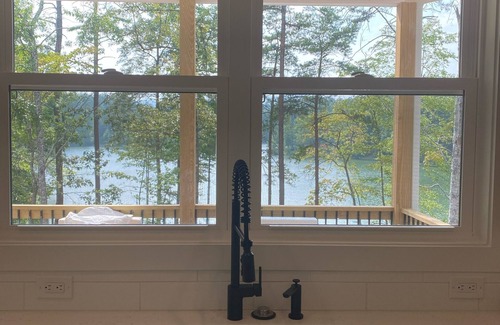 Mill Spring House | Lakefront home near vineyards, orchards tubing zip lining Biltmore & much more!