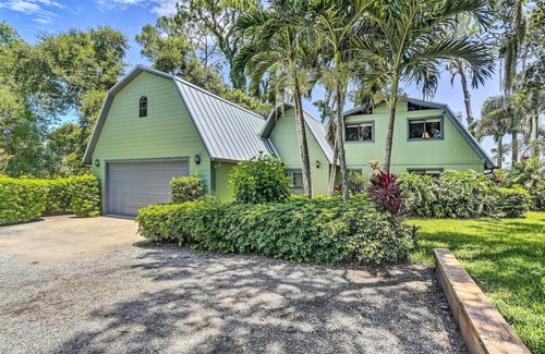 Lake Placid House | Lakefront Home w/Game Room, Kayaks, & Fire Pit