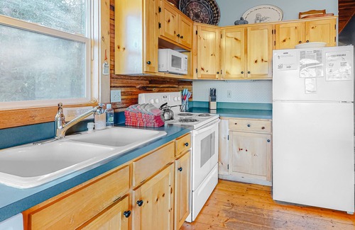 Joseph House | Lakefront home with amazing lake view, private dock & deck -DOG FRIENDLY