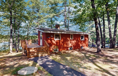 South Sanford House | Lakefront home with seasonal dock & deck - close to trails & ocean beaches