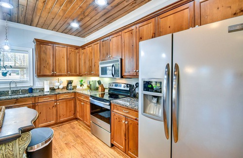 Jacksons' Gap House | Lakefront Jacksons’ Gap Retreat w/Grill & Dock!