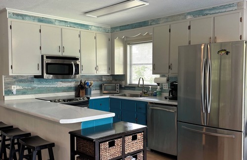 Abbeville House | LAKEFRONT LODGE nAmazing Big Flat Lot, Beach, Boat Dock!nLAKE EUFAULA AL