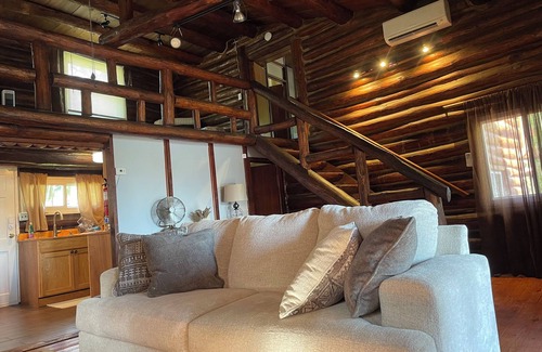 West Milford House | Lakefront Log Cabin less than 1 hour from NYC!