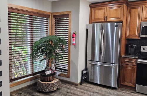 Pocono Pines House | Lakefront Luxury Private Community Rustic/Modern Style Townhouse (Pinecrest)