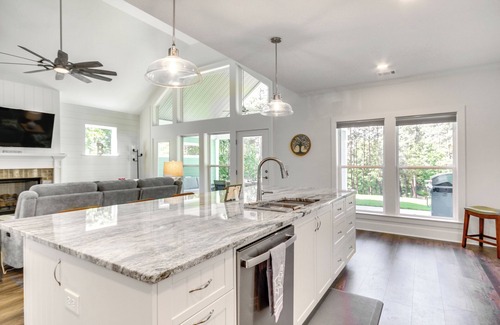 McCormick House | Lakefront McCormick Retreat w/Patio & Views