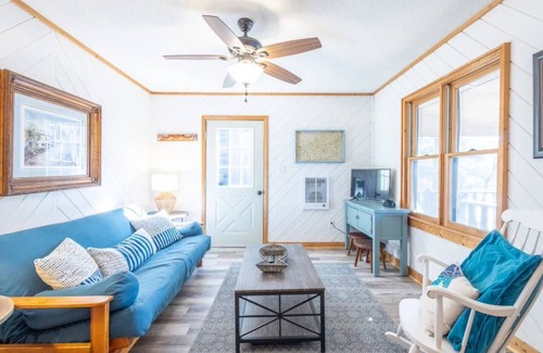 Glenville House | Lakefront Mountain Cabin on Lake Glenville, NC