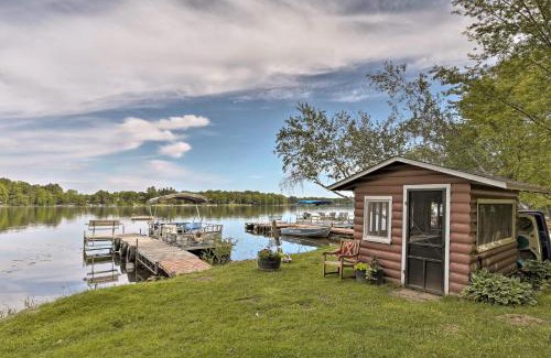 New Auburn Apartment | Lakefront New Auburn Apartment with Shared Dock