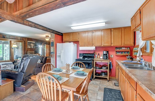 New Concord House | Lakefront New Concord Paradise w/Screened Porch!