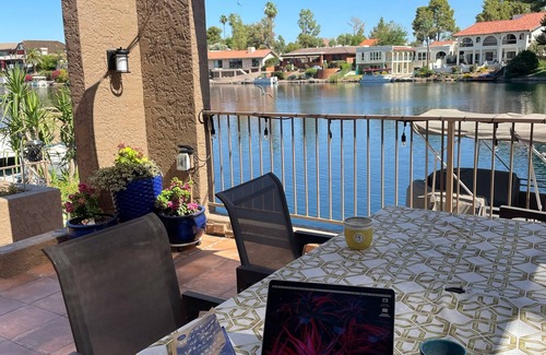 The Lakes House | Lakefront Oasis 2b/2b, with Pontoon Boat, Clubhouse with Resort Amenities.