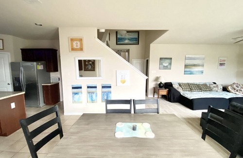 Missouri City House | LAKEfront Oasis w/Pier, Pool Table