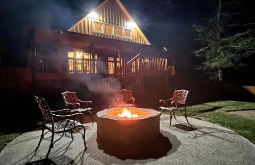Larue House | Lakefront Oasis with Private Boat Dock on Lake Palestine