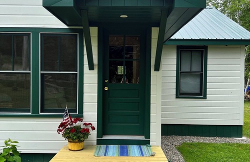 Rangeley Cabin | Lakefront On Smith's Cove On Bonney Point.