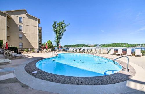 Osage Beach Apartment | Lakefront Osage Beach Condo with Balcony and Pool