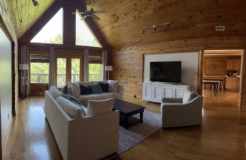 Scotts House | Lakefront- Private - Huge Log Cabin - 7 to 365 days rental