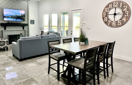 Trinity House | Lakefront property located in a private golf course community