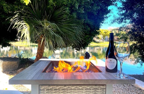 Chandler House | Lakefront Retreat - FREE Heated Pool, Spa, Kayak, Paddleboat, FIRE PIT, Fishing