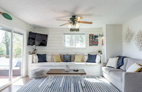 Falls of Rough House | Lakefront Retreat-3bdrm 2ba with stunning views! Hiking & Fishing!