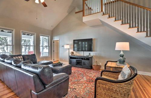 Russellville House | Lakefront Retreat with Game Room and Private Dock!