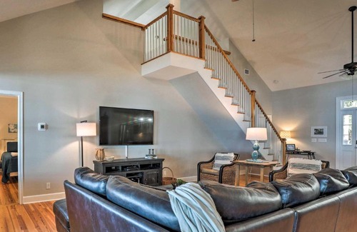 Russellville House | Lakefront Retreat with Game Room and Private Dock!
