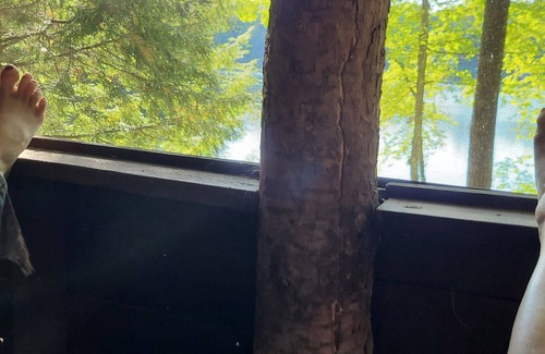 Fort Ann Cabin | Lakefront Rustic 1930s dog friendly Cabin w/lg screened porch near Lake George