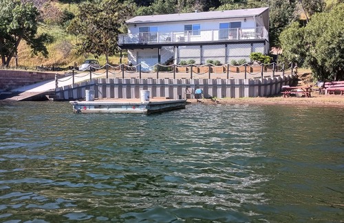 Clearlake House | Lakefront Secluded home,~ Sandy Sheltered Cove ~ Serene Location.All "SSSeS"