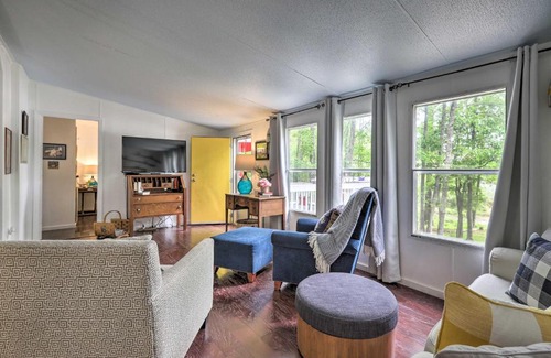 Milledgeville House | Lakefront Sparta Home Fire Pit, Dock and Kayak