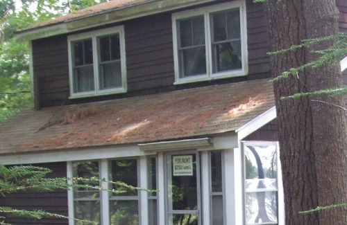 Monmouth Cottage | Lakefront Stress-Eraser
