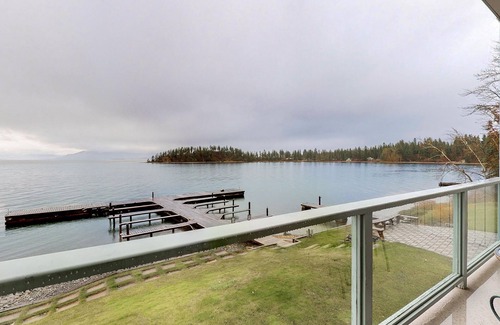Polson Apartment | Lakefront studio with breathtaking balcony views, docks for swimming & kayaking