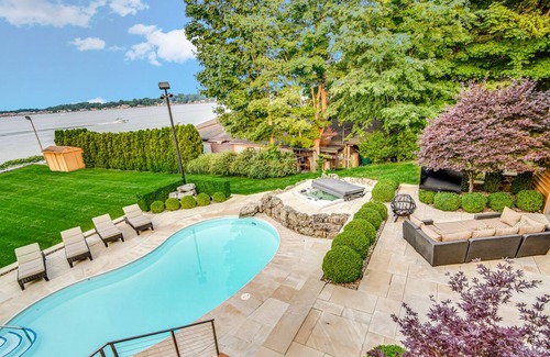 La Porte House | Lakefront Tech-savvy Home with Pool & Hot Tub