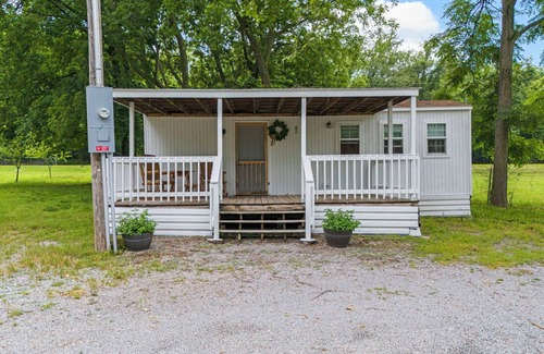 Mayes County House | Lakefront Tiny Farm House, with pool, on quiet Lake Hudson