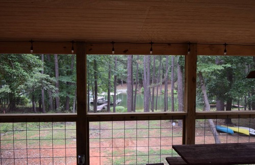 Lincolnton House | Lakefront/View, 2 bed/1 full and 1/2 bath renovated Strom Thurmond/Clarks Hill