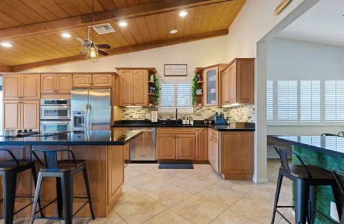 Dobson Ranch Villa | Lakefront Villa, Heated/Chilled Pool + 8‑Seat Spa, Kayaks, Office, Sleeps 9