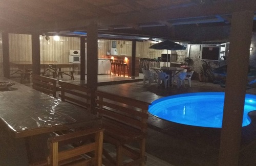 Caldas Novas House | LAKEFRONT VILLA WITH HEATED POOL