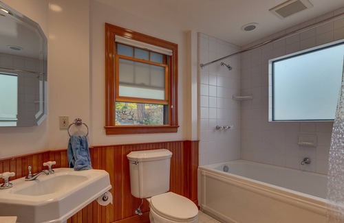 Meeks Bay House | Lakefront with Private Pier and Buoy. Panoramic Lake View