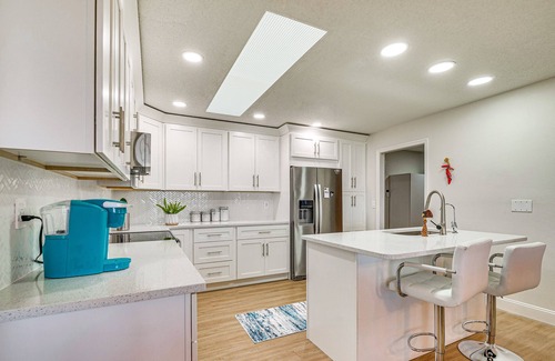 Yalaha House | Lakefront Yalaha Home w/Private Dock!
