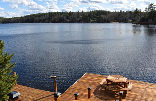 Weare House | Lakehouse w/ Private Docks, Beautiful Sunsets: Perfect for every season