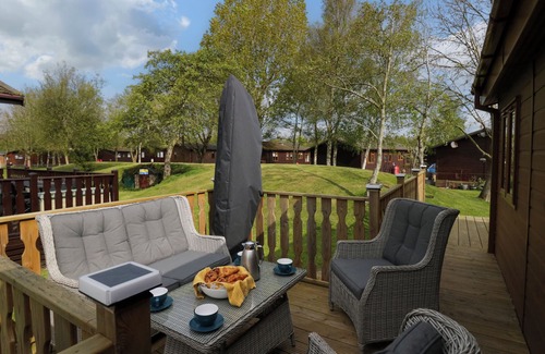 South Lakeland Leisure Village Cottage | LAKELAND DREAM @ SOUTH LAKELAND LEISURE LODGE, with pool in Warton