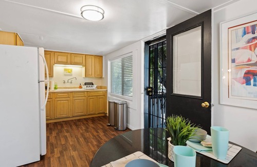 Lakeport Apartment | Lakeport Charmer near downtown and boat ramp !