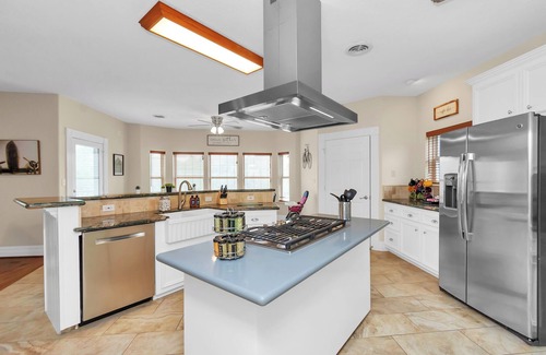Lake Houston House | Lakeshore Escape with Breathtaking View