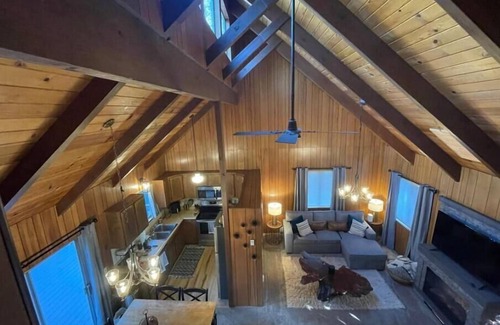 Twain Harte House | Lakeshore Luxury: A Family Retreat for Every Season with LAKE ACCESS!