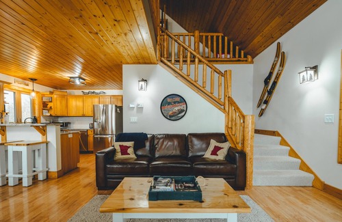 Parkers Prairie Ski Chalet | Lakeside 3-bdrm chalet cabin near Alexandria - minutes from Carlos Creek Winery!