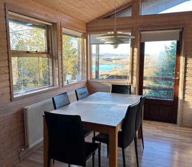 Selfoss House | Lakeside cabin in Thingvellir #4