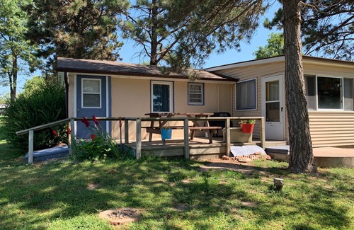 Republican City Cabin | Lakeside Cabin On Harlan County Reservoir. Great view, lake access