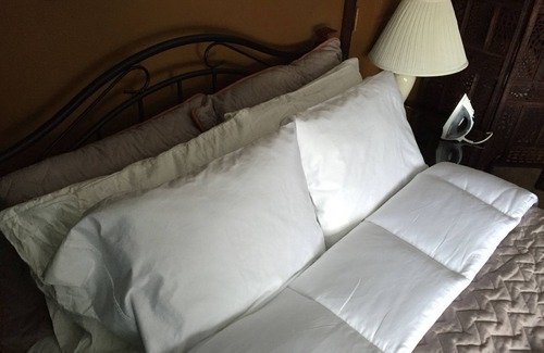 Stony Run Bed & Breakfast | Lakeside Carriage House at Leaser Lake B and B - cozy, comfortable, country