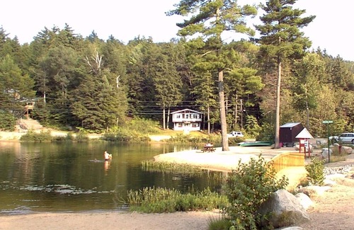 Eidelweiss Village Ski Chalet | Lakeside Chalet: Near White Mountains Attractions