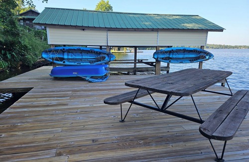Andalusia Ski Chalet | Lakeside Chalet on Beautiful Gantt Lake!